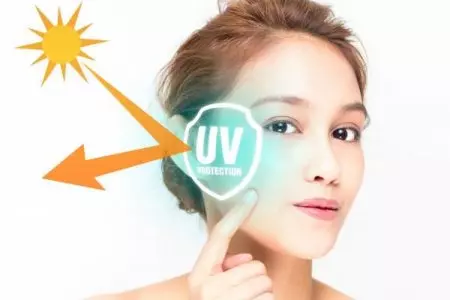 Nước ép cà chua giúp bảo vệ da trước tác hại của tia UV